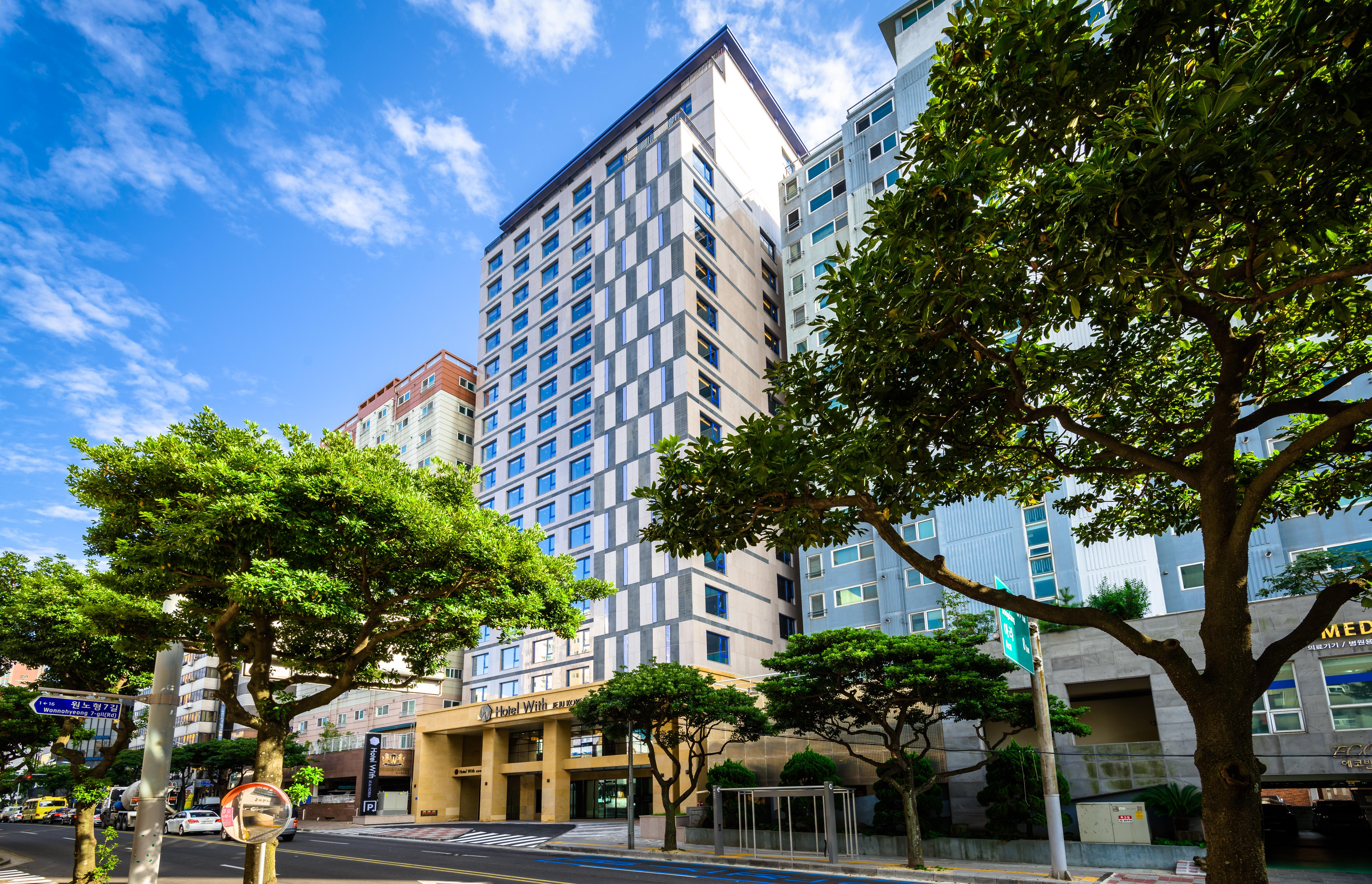 Hotel With Jeju Buitenkant foto